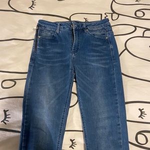 Only dark wash stretchy skinny denim jeans